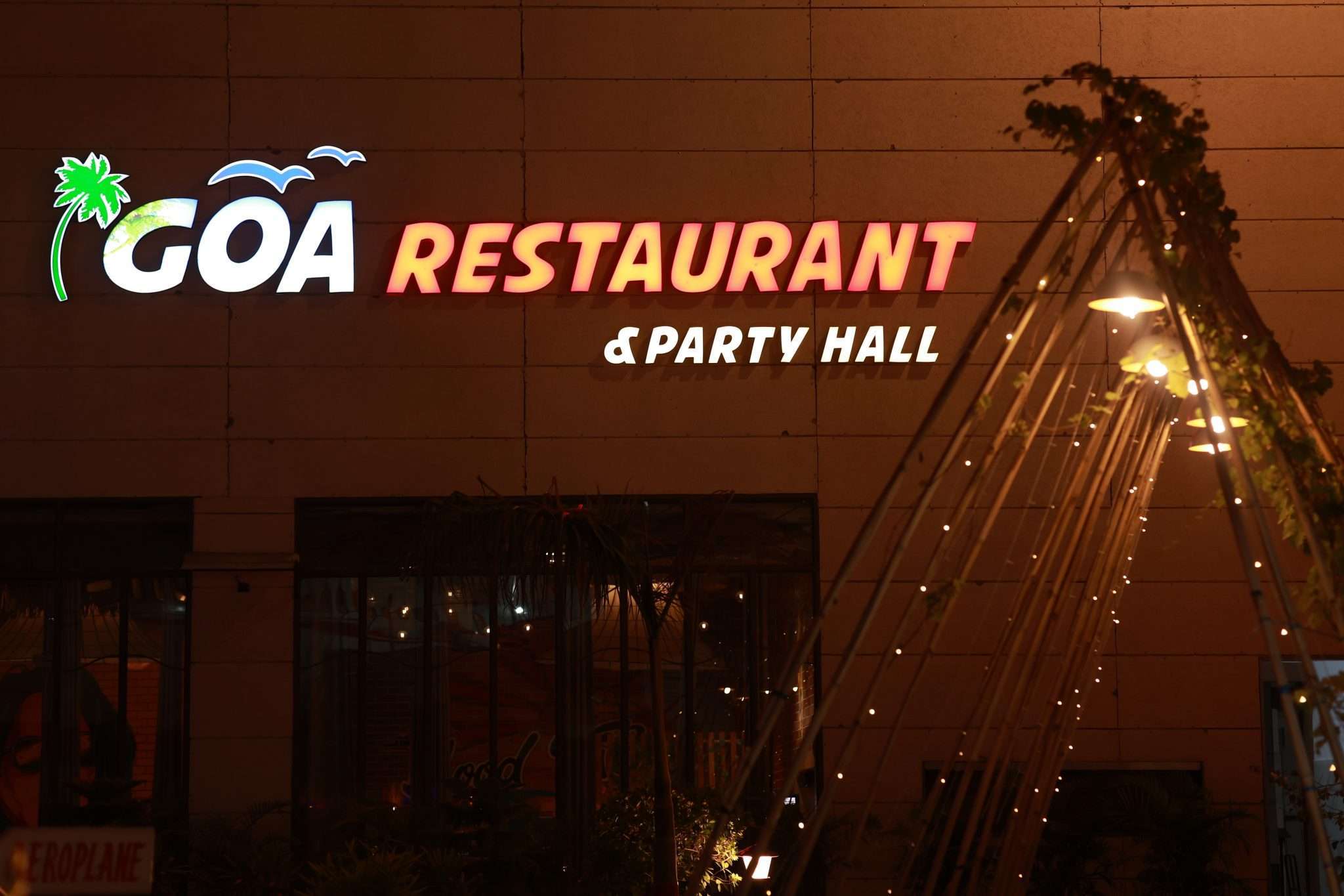 Party Venue Near Raj Nagar – Hawa Hawai Restaurant Is All You Need